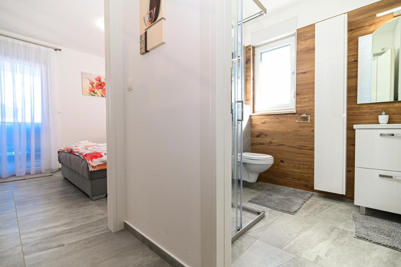 Luxury Apartment With Swimming Pool Ana Trogir Exterior photo