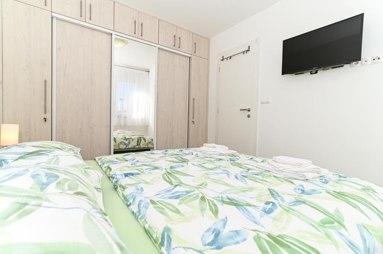 Luxury Apartment With Swimming Pool Ana Trogir Exterior photo
