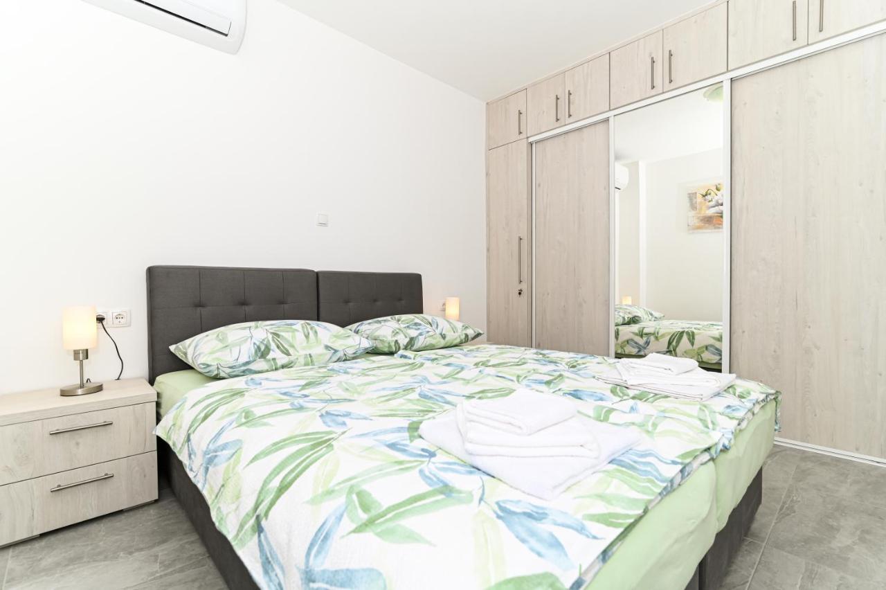 Luxury Apartment With Swimming Pool Ana Trogir Exterior photo
