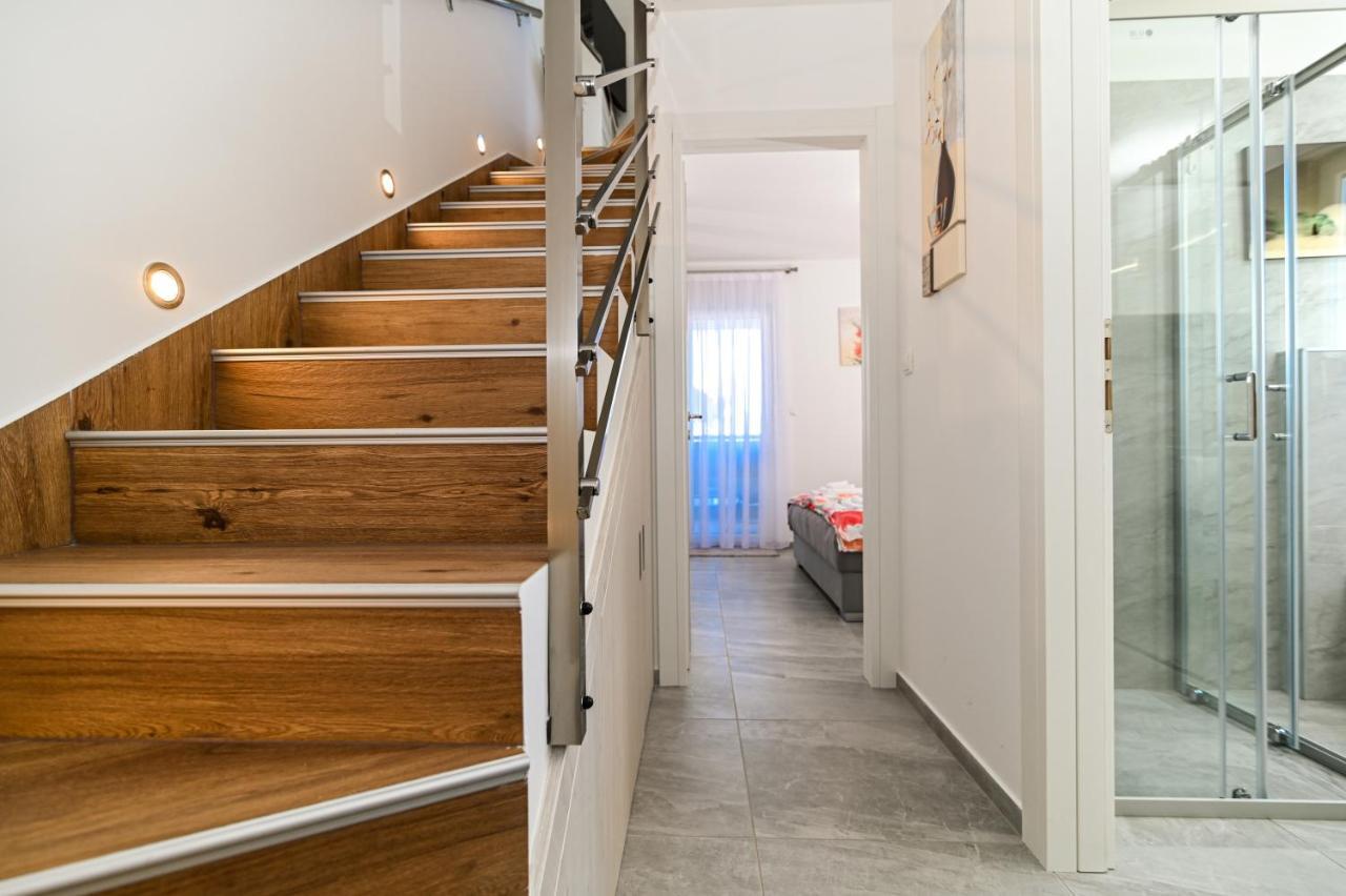 Luxury Apartment With Swimming Pool Ana Trogir Exterior photo