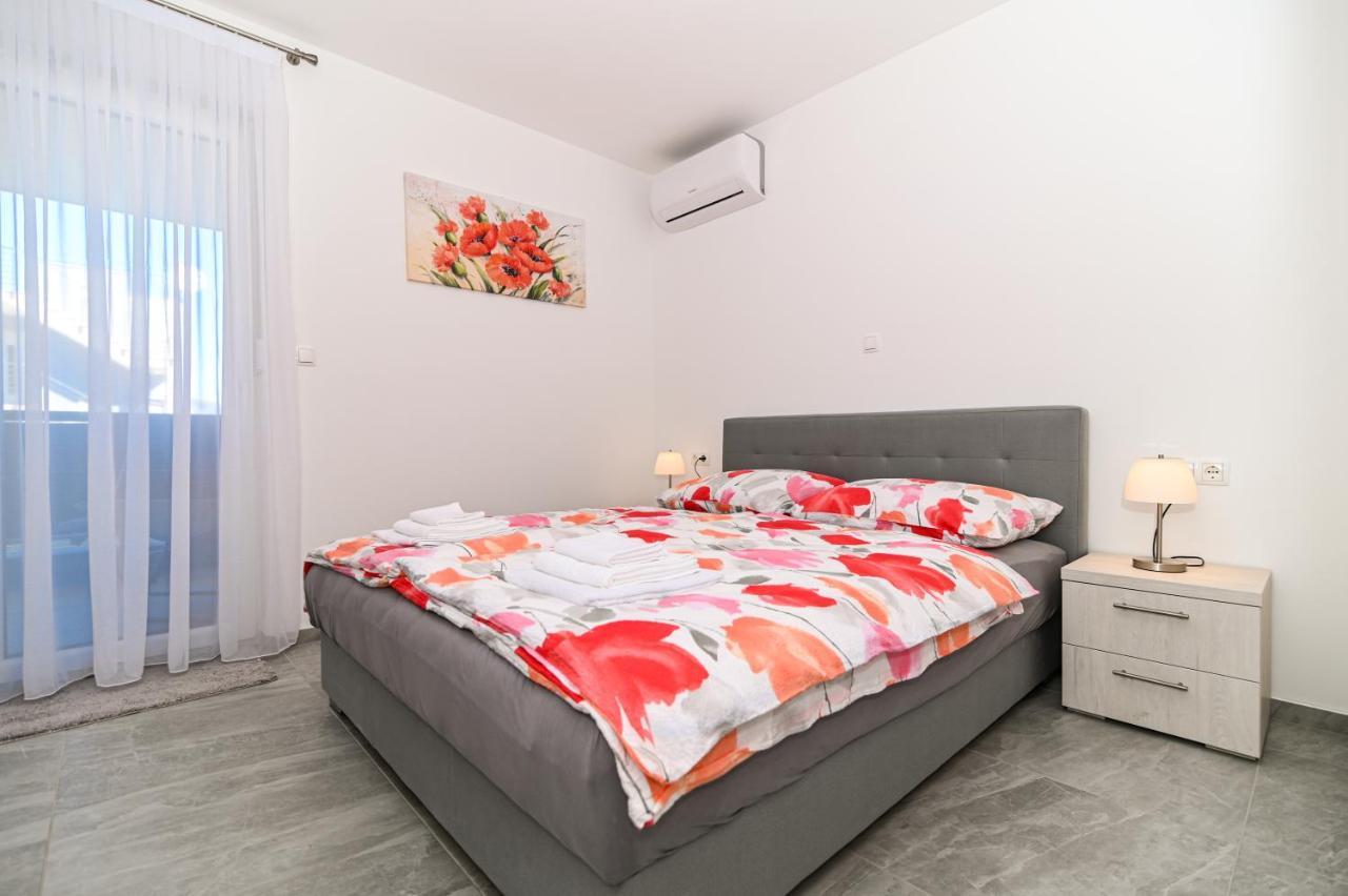 Luxury Apartment With Swimming Pool Ana Trogir Exterior photo
