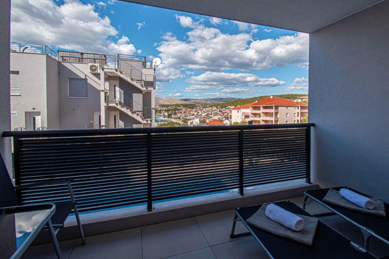 Luxury Apartment With Swimming Pool Ana Trogir Exterior photo