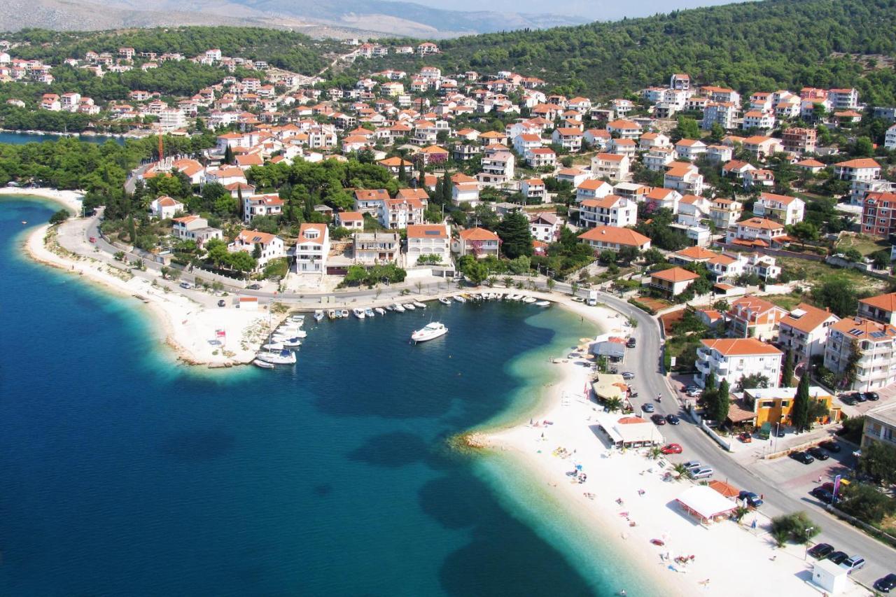 Luxury Apartment With Swimming Pool Ana Trogir Exterior photo